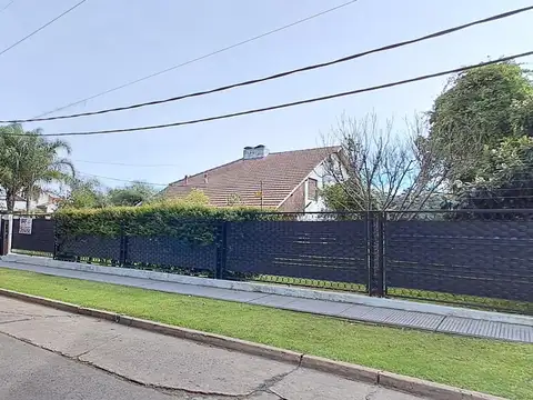 Casa en Venta en Quilmes, USD 530.000