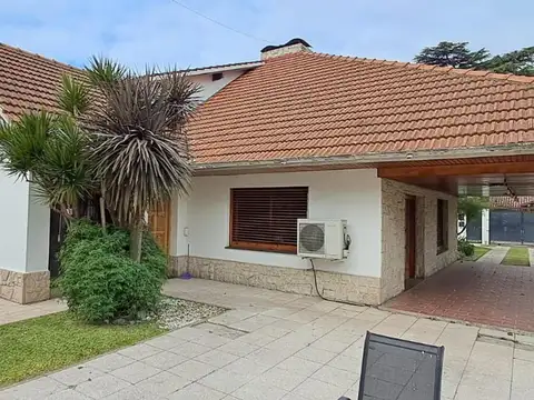 Casa 5 ambientes Quilmes en Venta