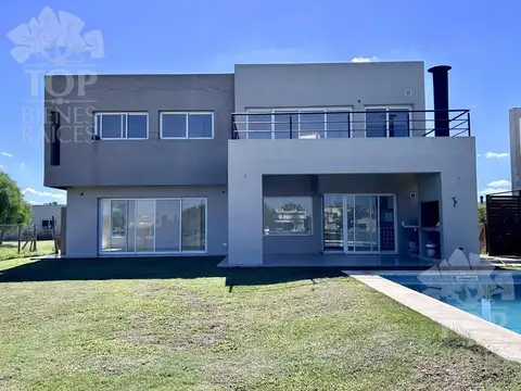 Casa al agua en Canton Norte