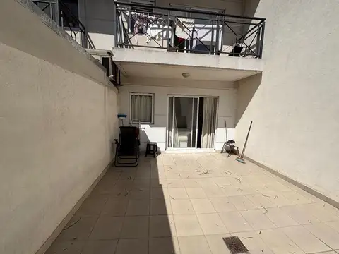 1 amb  CON GRAN PATIO