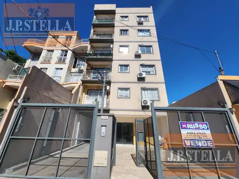 Dpto 2 Ambientes Contra Frente 48 m² Cub. en  San Justo (Centro)