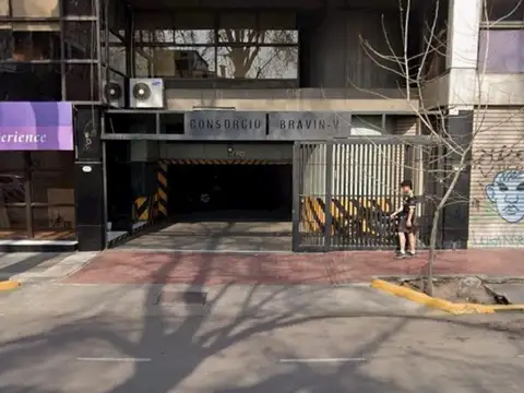 COCHERA EN CALLE GUTIERREZ - CIUDAD DE MENDOZA