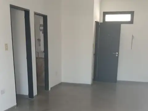 Depto Tipo Casa en Alquiler de 4 ambientes