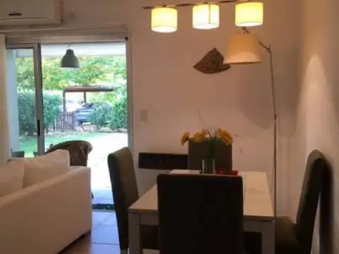 Depto Tipo Casa 3 ambientes con 1 baño