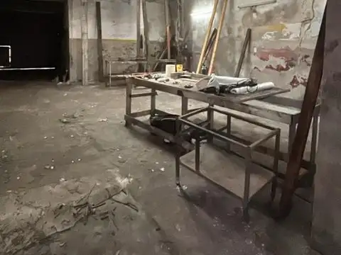 Galpón en alquiler de 250m2 ubicado en Castelar
