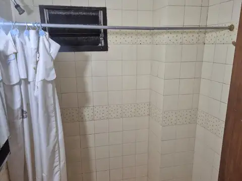 Depto. en alquiler con excelente ubicación y en muy buen estado