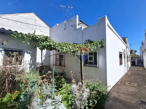 Depto Tipo Casa 3 ambientes con 2 baños