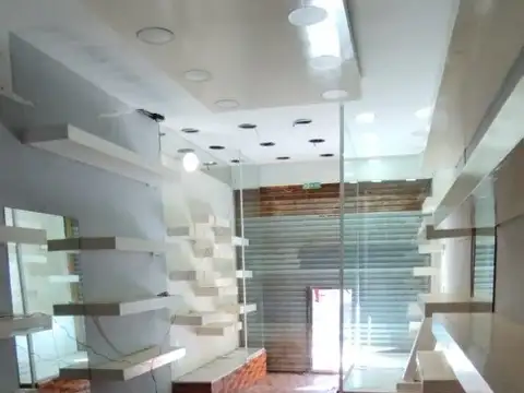 Local en Alquiler en Centro, $ 2.800.000