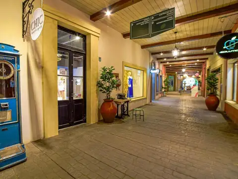 Local en Venta en Canning, USD 200.000
