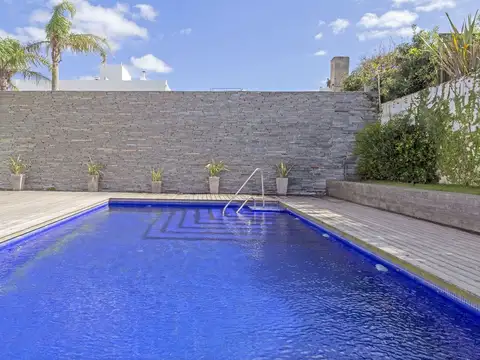 El Pedregal 100