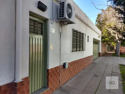 Depto Tipo Casa en Alquiler de 4 ambientes