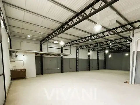 Galpón / Deposito  + Casa u oficinas Calle 123 entre 35 bis y 36 , Ensenada