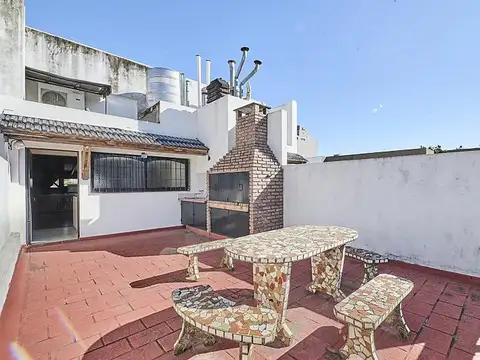 Depto Tipo Casa en Venta 25 años