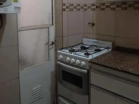 Depto Tipo Casa 2 ambientes con 1 baño