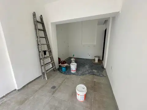 Local en Alquiler en Pichincha, $ 400.000