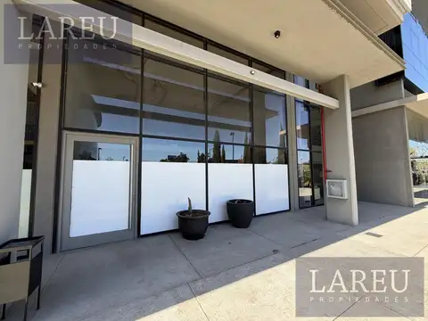 Local en Alquiler en Pilar, USD 3.000