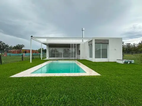 Casa en Venta en Pilar Del Este, Countries y Barrios Cerrados en Pilar