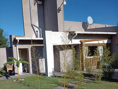 Casa en Venta - 3 Dormitorios 3 Baños - 600mts - Tres Arroyos - Orense