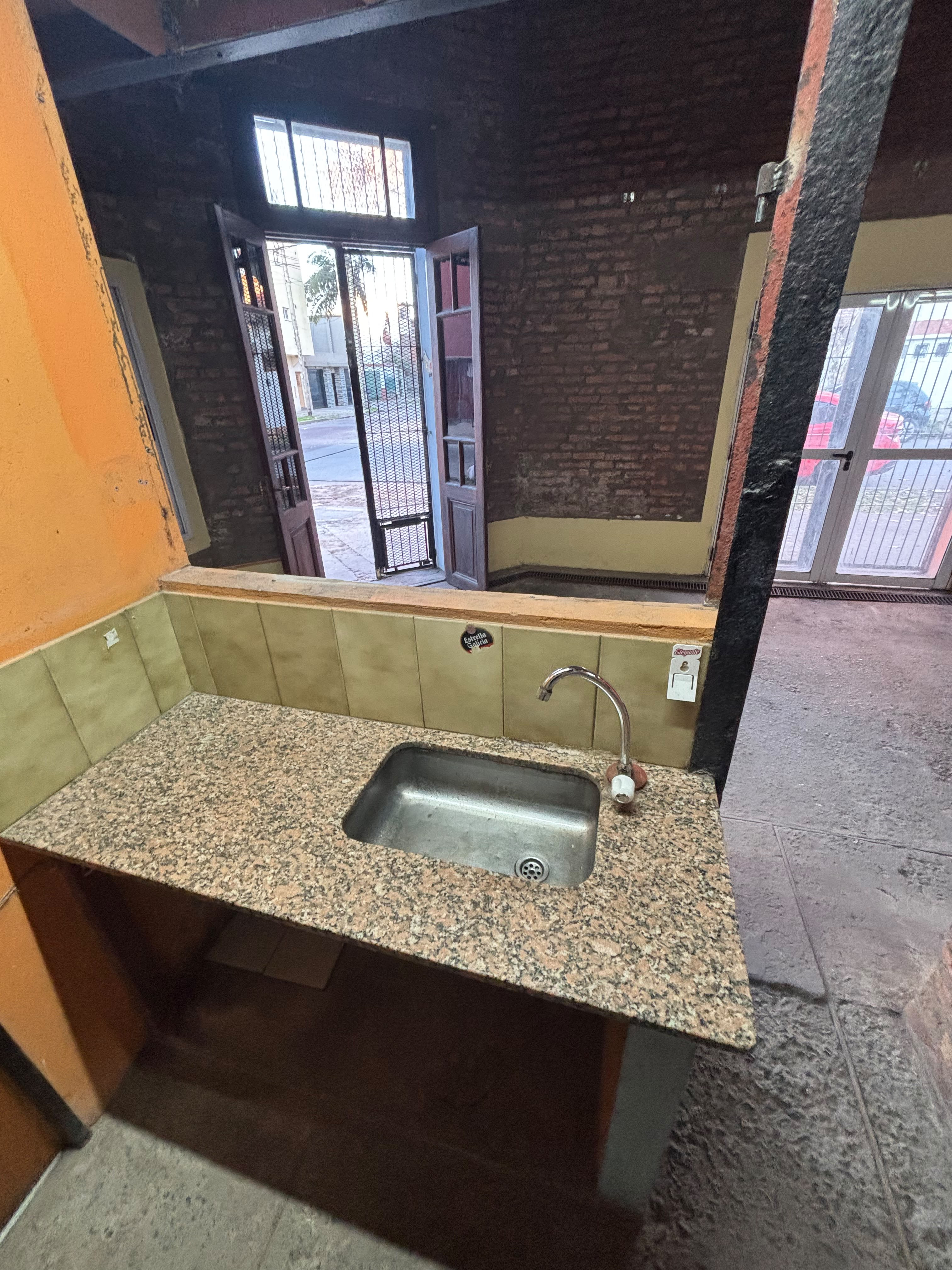 Local Comercial en Esquina