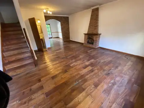 Casa en Alquiler de 3 dormitorios