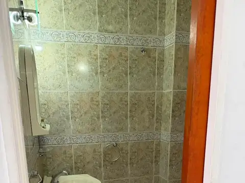 Casa en Alquiler con 1 cochera