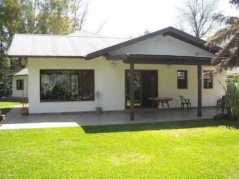 Casa en Venta en Barrio Parque Leloir, USD 600.000