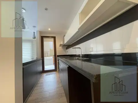 Departamento en Alquiler con 1 cocheras