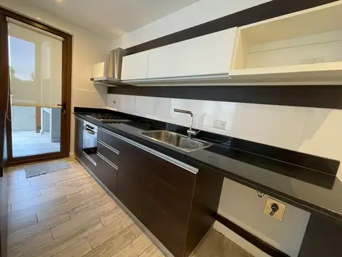 Departamento en Alquiler en Adrogue Chico, USD 1.400
