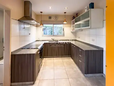 Venta de Casa 5 Ambientes ,Barrio Cerrado West Village Hurlingham