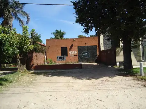 Av. Hipolito Yrigoyen 14400