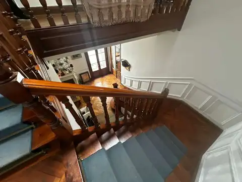 Casa 7 ambientes con 3 baños