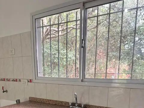 2 CASAS EN LOTE DE 1000 m² – CARPINTERÍA – USD 110.000