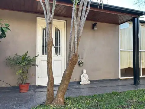 Cas 3 ambientes al Frente  más casa 3 ambientes al Fondo ideal inversión