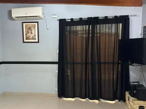 Aristóbulo Del Valle 1300