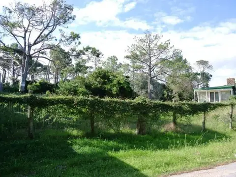 Venta lote a pasos del mar - Playa Mansa 