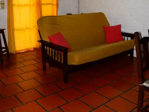 Venta de Chalet en V. Celina  (Barrio cerrado ) Pintos y Roosvelt 100