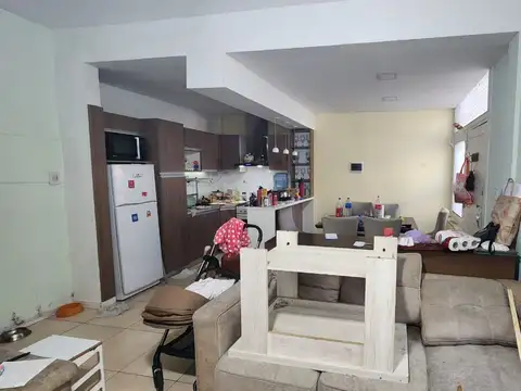 Depto Tipo Casa en Venta al Este