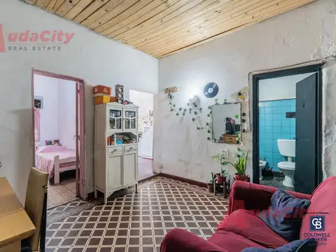 Casa 3 ambientes con 1 baño