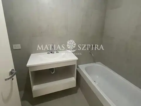 Depto Tipo Casa 4 ambientes con 3 baños