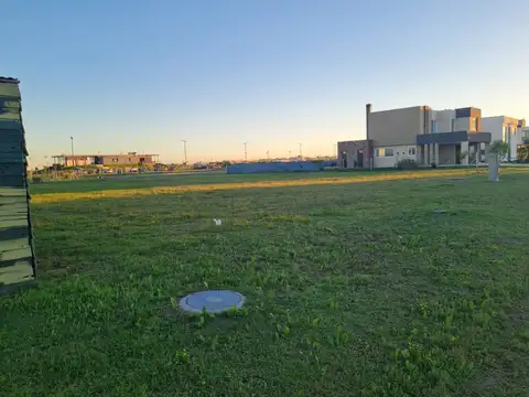 Terreno en Venta 34  mts Fondo