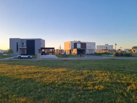 Terreno en Venta 20  mts Frente