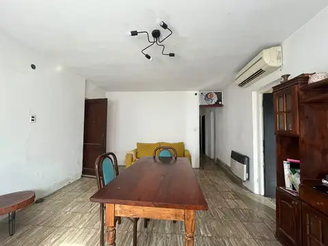 Casa en Alquiler con 1 cochera