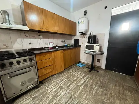 Casa 5 ambientes con 1 baño