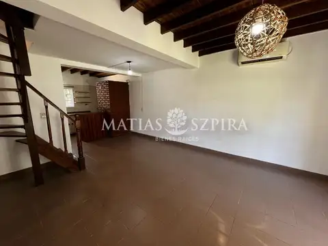 Casa 4 ambientes con 1 baño