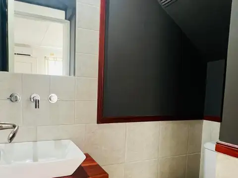 Depto Tipo Casa 3 ambientes con 2 baños