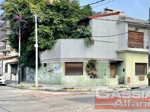 ILLIA al 1600 ESQUINA CÓRDOBA