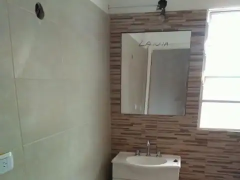 PH :: TIPO CASA :: PISO :: 3 HABITACIONES :: COCINA COMEDOR