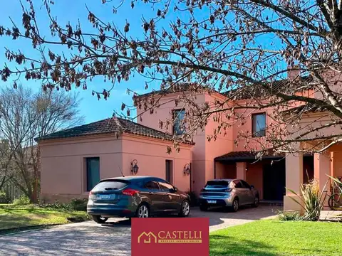 Casa en Venta de 5 dormitorios