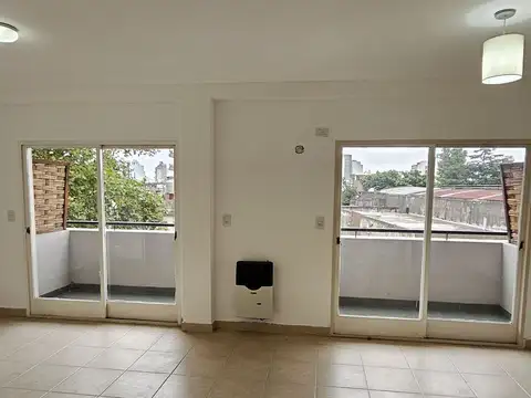 Departamento en Alquiler en Monte Castro, $ 600.000