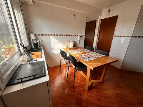 Departamento en Venta en Versalles, USD 240.000
